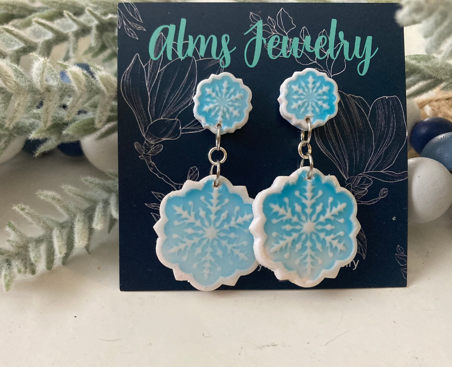 Snowflake dangles